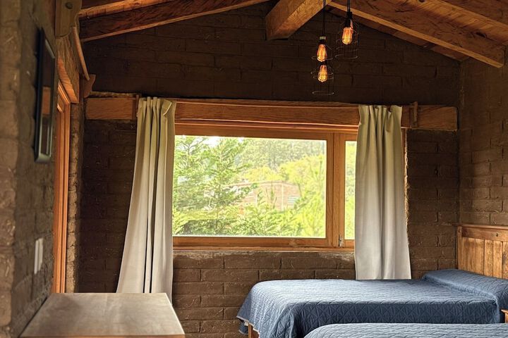 Room 44 of 220