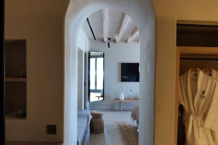 Room 14 of 101
