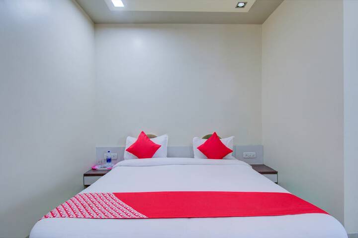 Room 19 of 38