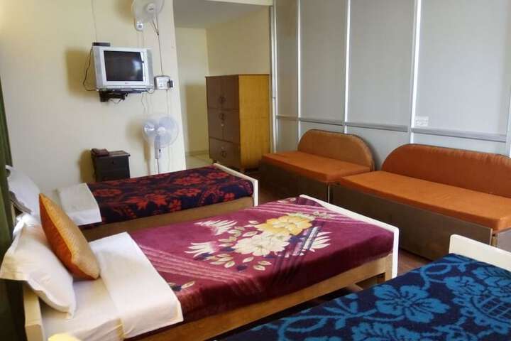Room 7 of 36
