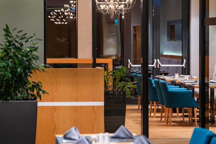 Dining 190 of 222