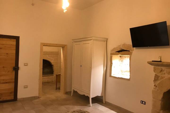 Room 3 of 42
