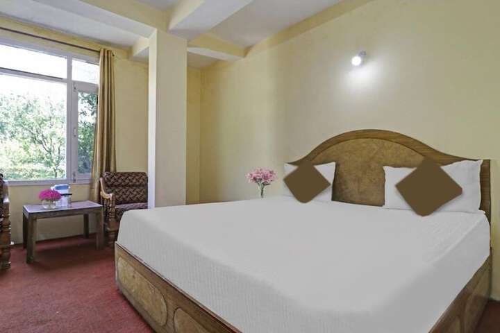 Room 4 of 10