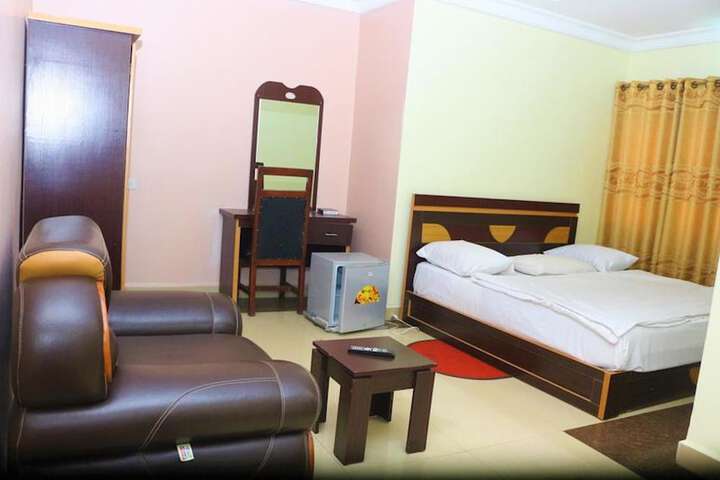 Room 20 of 26