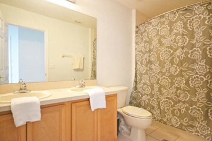 Room 9 of 70