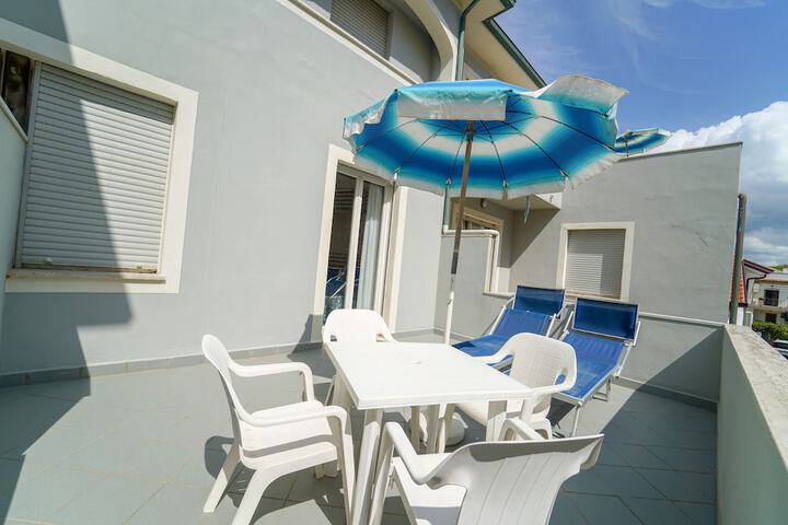 Terrace/Patio 14 of 44