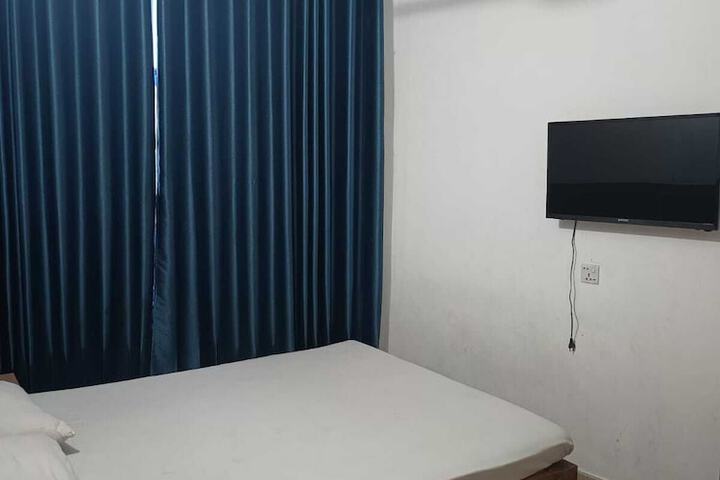 Room 14 of 23