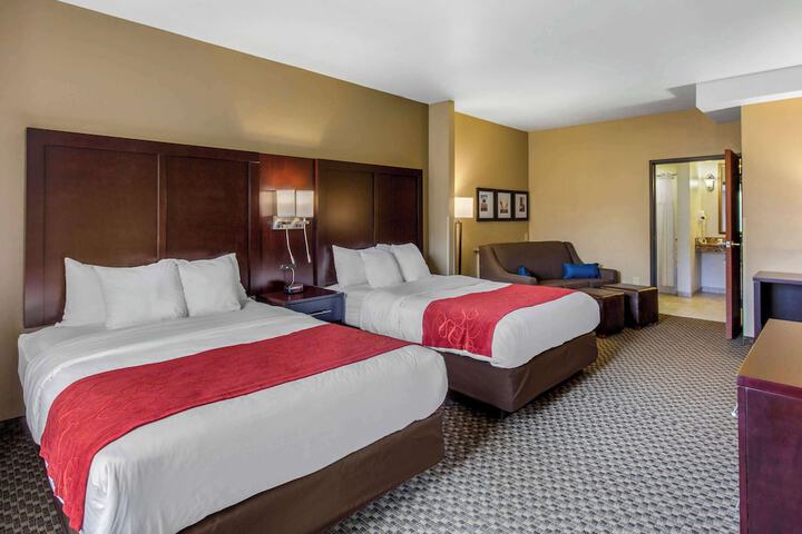1 King Bed Suite (14 of 18)