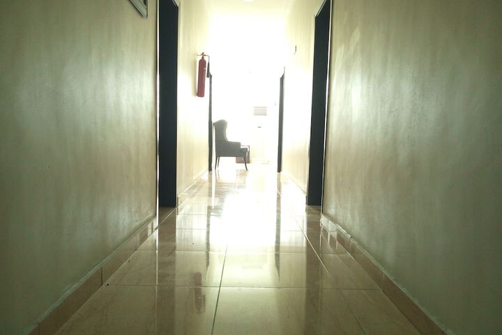 Ballroom/Hall 25 of 28
