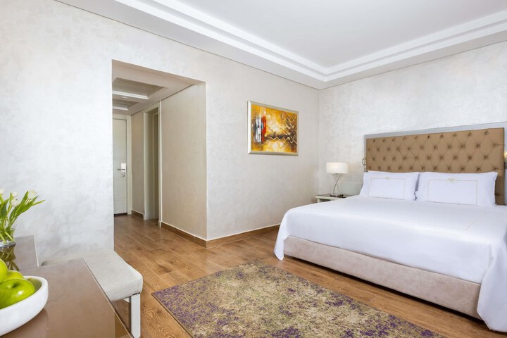 Room 39 of 180