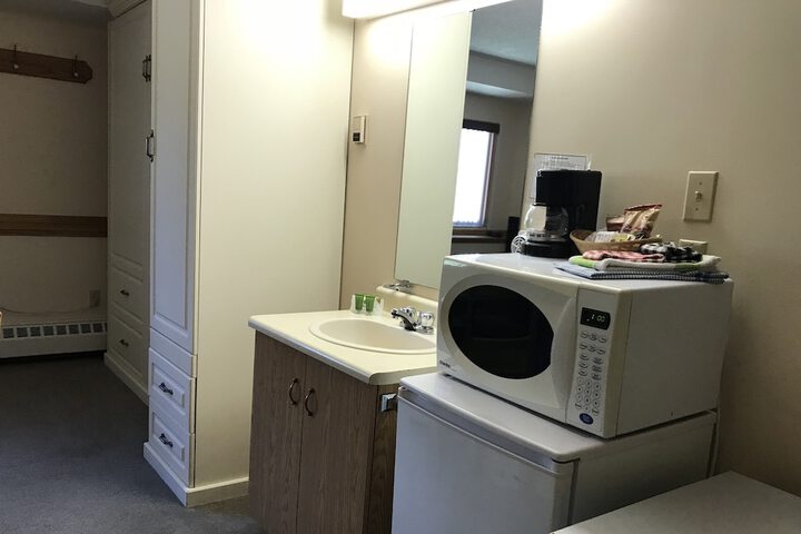 Room 49 of 102