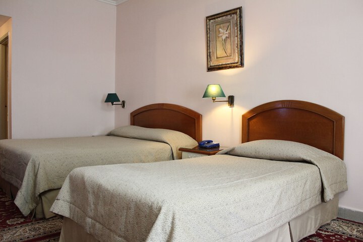 Room 5 of 34