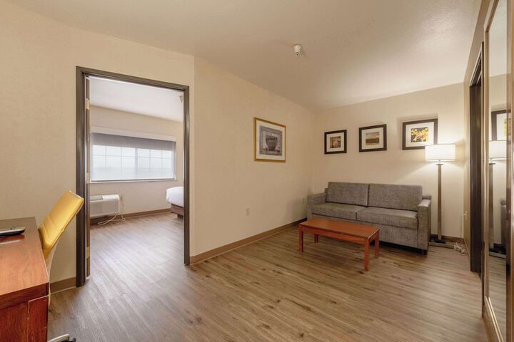 Room 92 of 132