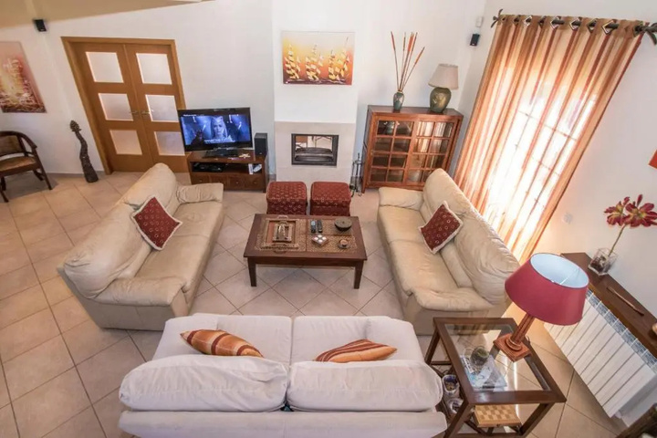 Room 3 of 24