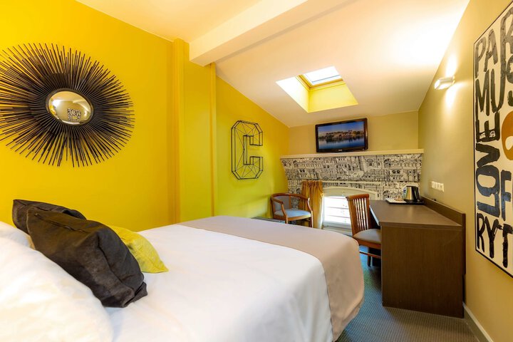 Room 19 of 66