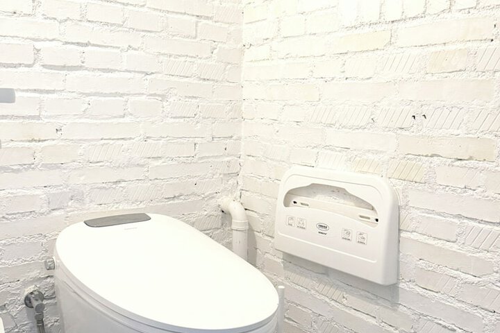 Room 170 of 223