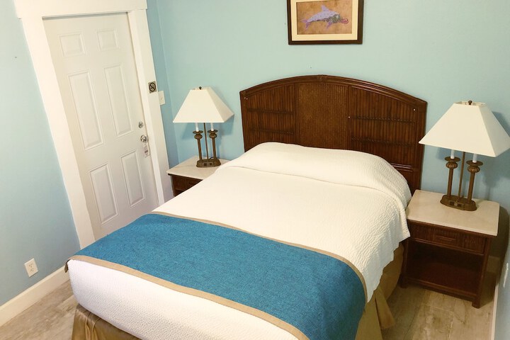 Room 25 of 131
