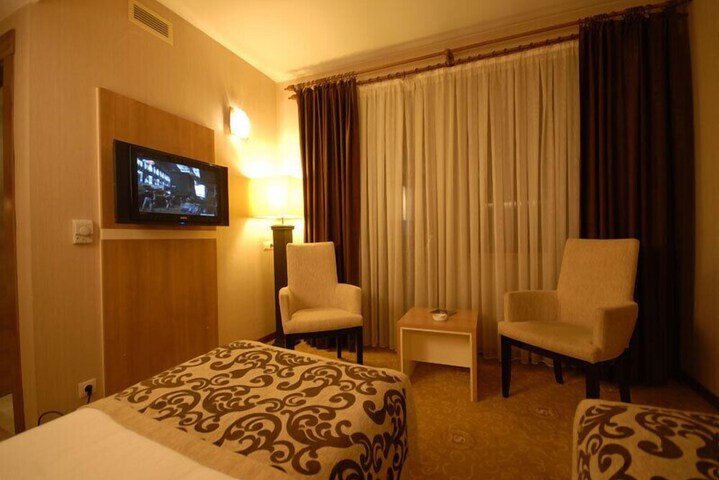 Room 19 of 62