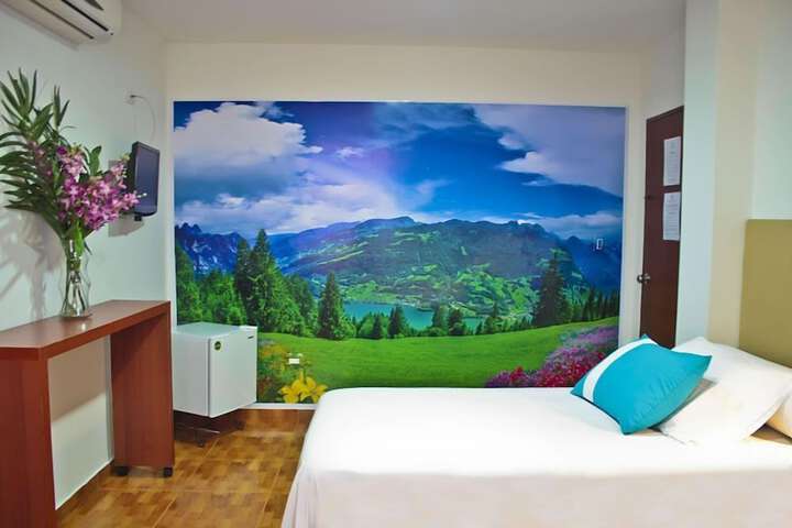 Room 25 of 44