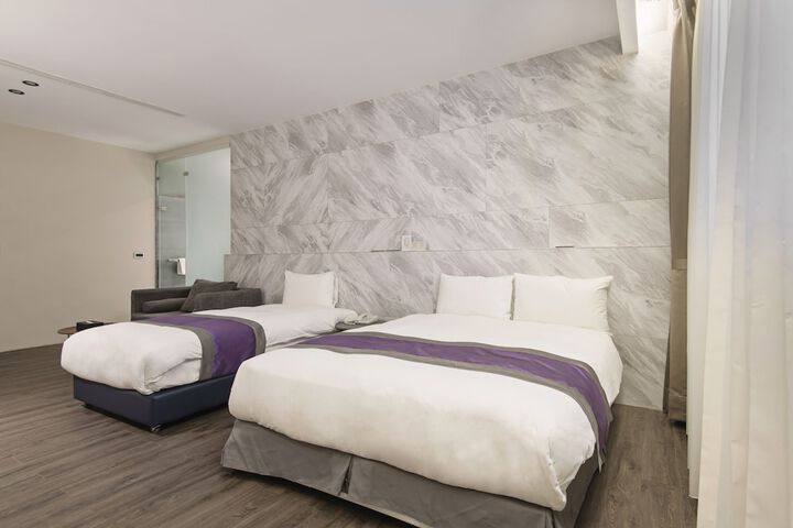Room 26 of 51