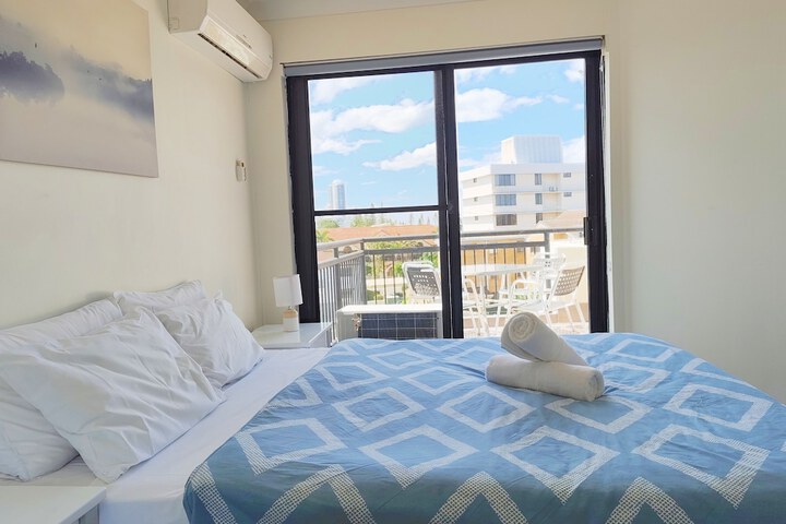 Room 7 of 32