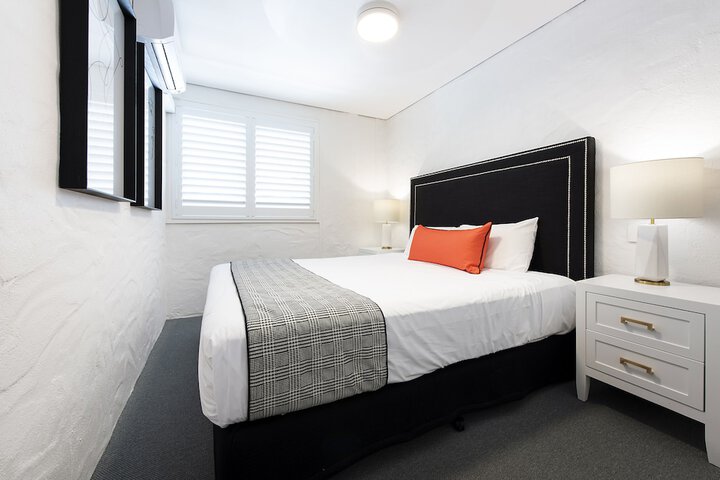 Room 10 of 61