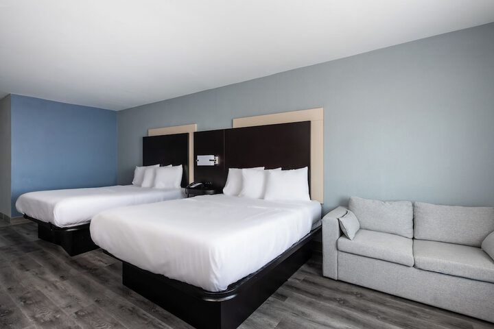 Room 5 of 20