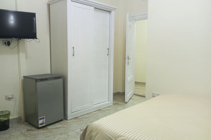 Room 45 of 80