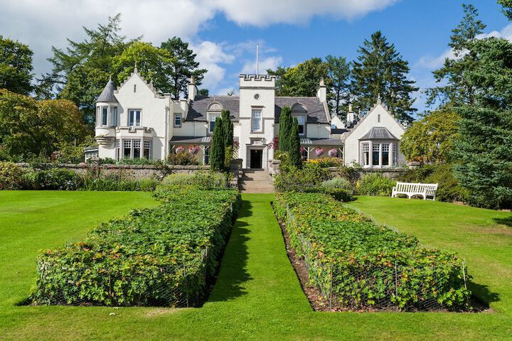 Douneside House in Aboyne