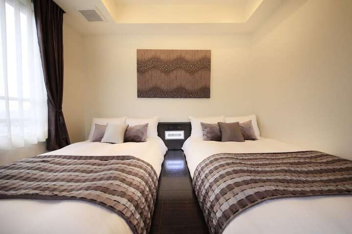 Room 7 of 42