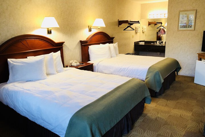 Room 2 of 61