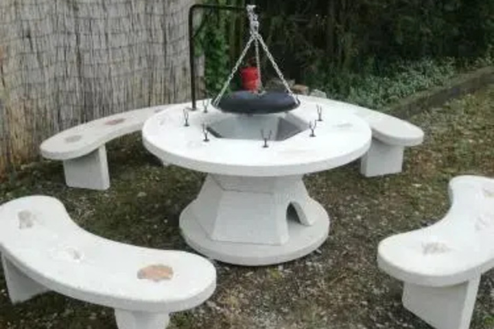 Room 9 of 9