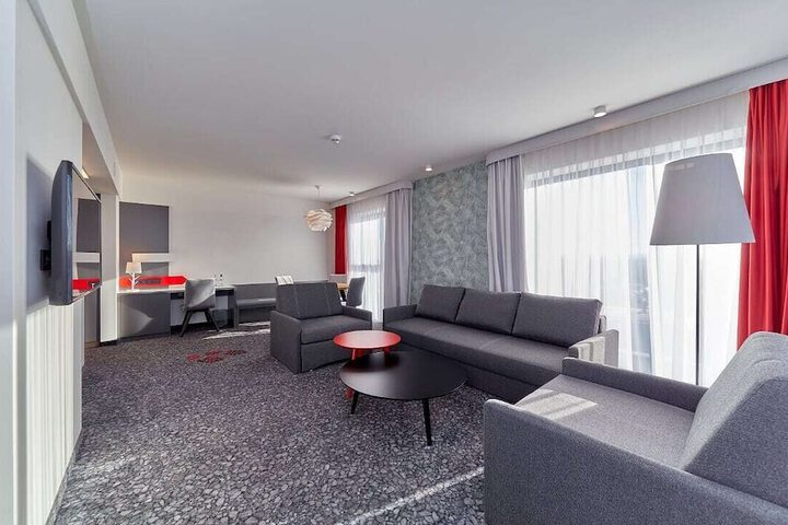 Room 18 of 73