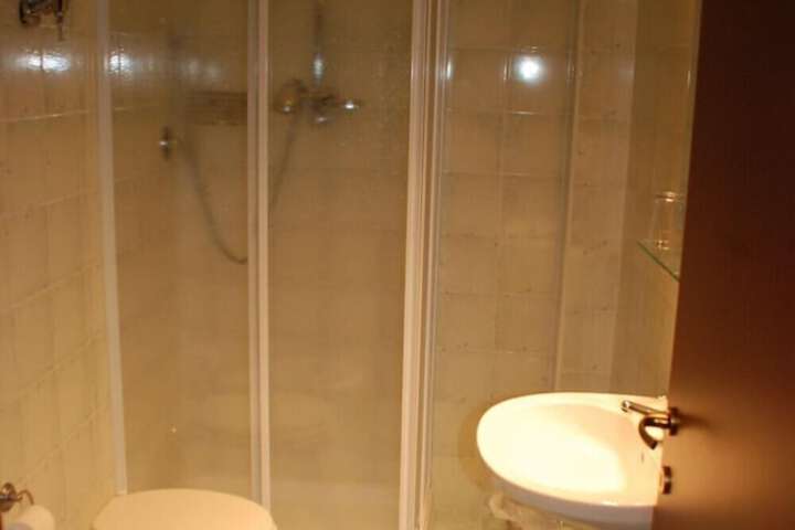 Room 42 of 55