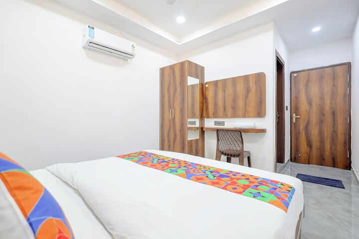 Room 18 of 30