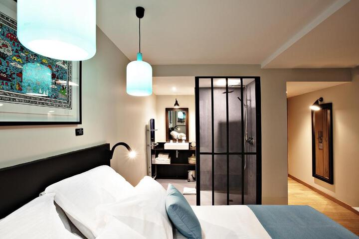 Photo 11