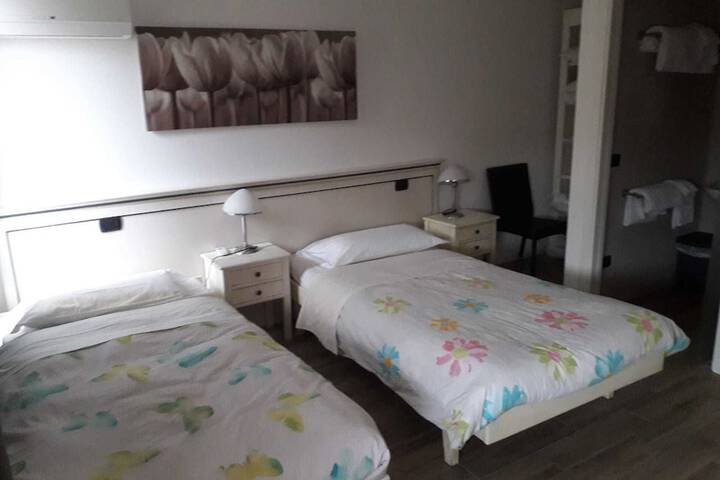 Room 18 of 76