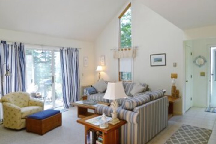 Image of 131 Howland - 2 Bedroom Condo