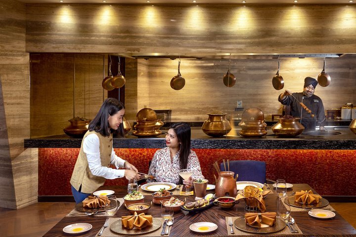 Dining 44 of 86