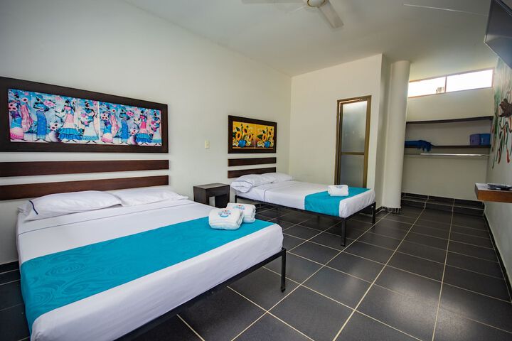 Room 10 of 43