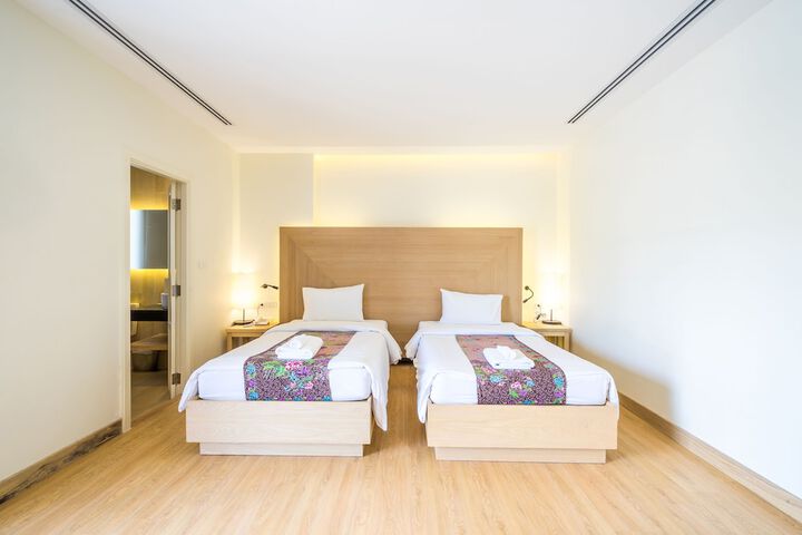 Room 10 of 62