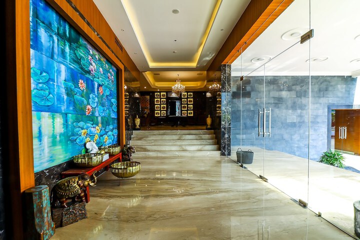 Hotel 3 of 35