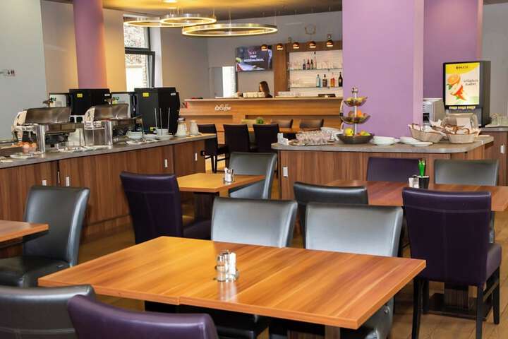 Dining 85 of 138