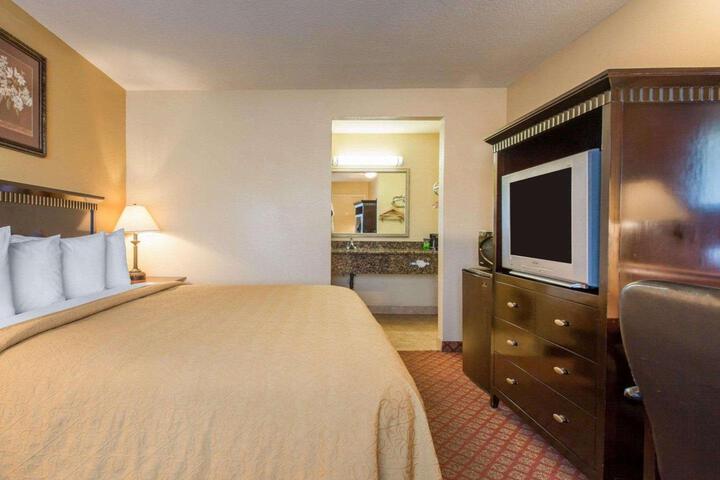 Standard | King Bed (2 of 8)