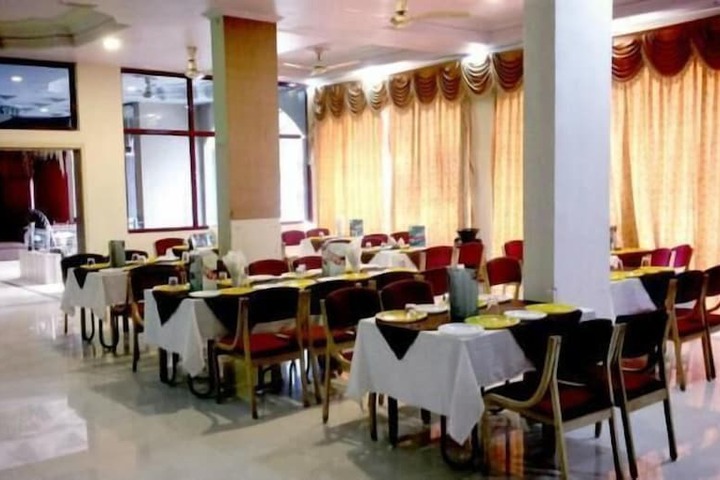 Dining Photos