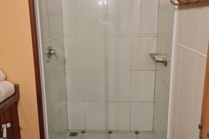 Room 8 of 26