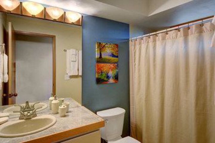 Room 2 of 24