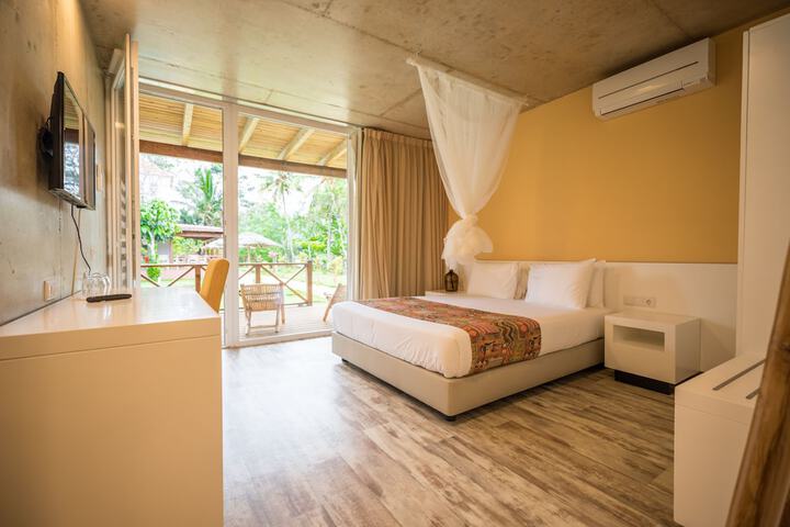 Room 2 of 39