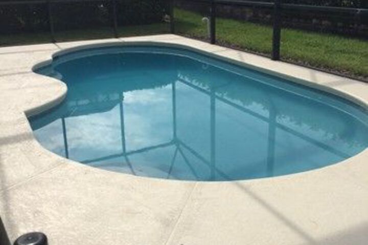 Pool 44 of 47