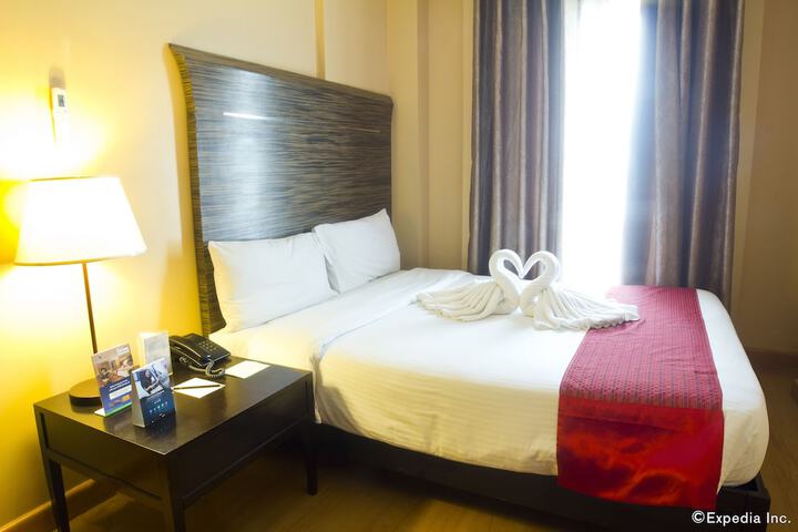 Room 3 of 35